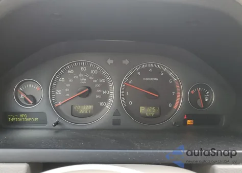 2005 Volvo Xc90 T6 z USA, uszkodzony, nr VIN YV1CZ911951172828